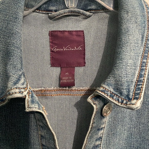 Jean Jacket - Picture 2 of 6